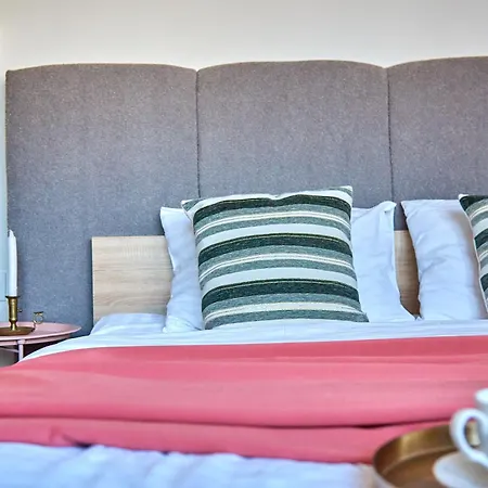 світло постійно! яскраві сучасні для молодих та активних *