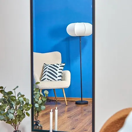 світло постійно! яскраві сучасні для молодих та активних Mukacheve