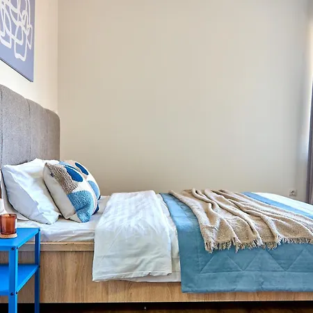 світло постійно! яскраві сучасні для молодих та активних Mukacheve