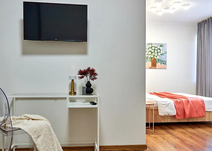 Яскраві Та Сучасні Апартаменти В Самому Серці Мукачева Apartamento *